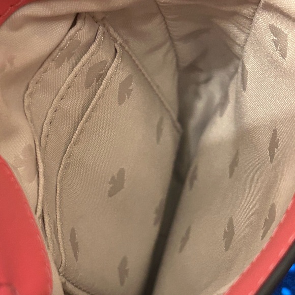 Kate Spade Staci North South Flap Coral Crossbody Phone Case Approx. 4.5 x 7.5 - Picture 8 of 15